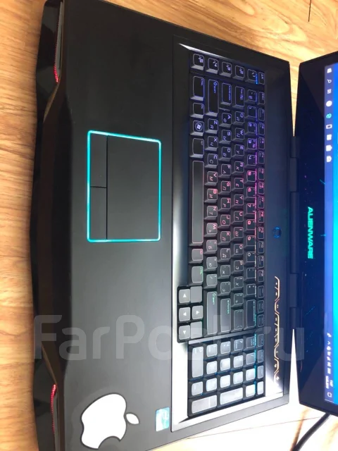 Dell Alienware. 18", WiFi: 1, Bluetooth: 1 ����