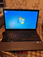 Samsung 300E5C. 15.6", 2,2����, ��� 2048 ��, ���� 320���, WiFi: 1, Bluetooth: 1, ����������� �� 1��. ����