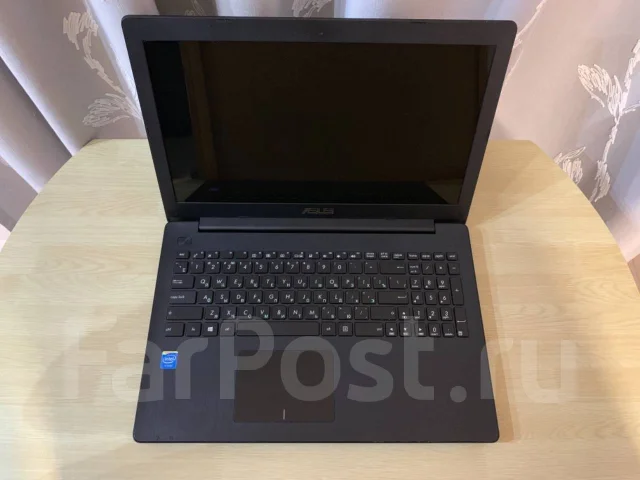 Asus X553M. 15.6", 1,8����, ��� 4 ��, ���� 930���, WiFi: 1, Bluetooth: 1 ����