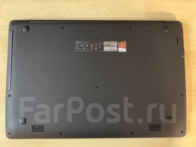Asus X553M. 15.6", 1,8����, ��� 4 ��, ���� 930���, WiFi: 1, Bluetooth: 1 ����