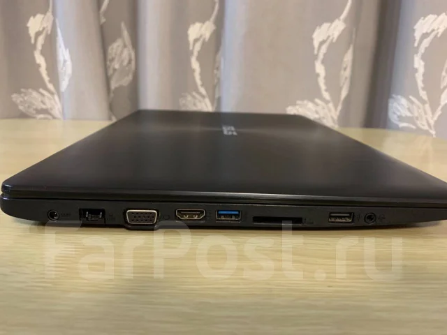 Asus X553M. 15.6", 1,8����, ��� 4 ��, ���� 930���, WiFi: 1, Bluetooth: 1 ����