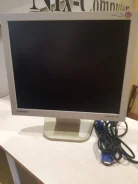 Samsung. 17", ���������� �� (LCD)