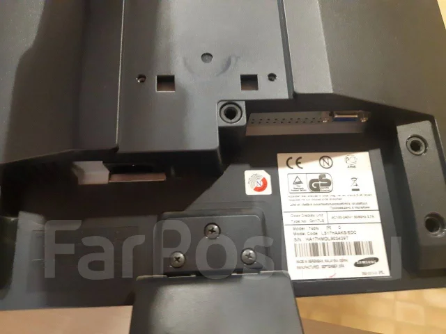 Samsung. 17" ����