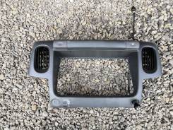 Консоль панели приборов. Nissan Atlas, H2F23, H4F23, J2F23, K2F23, K4F23, M2F23, M6F23