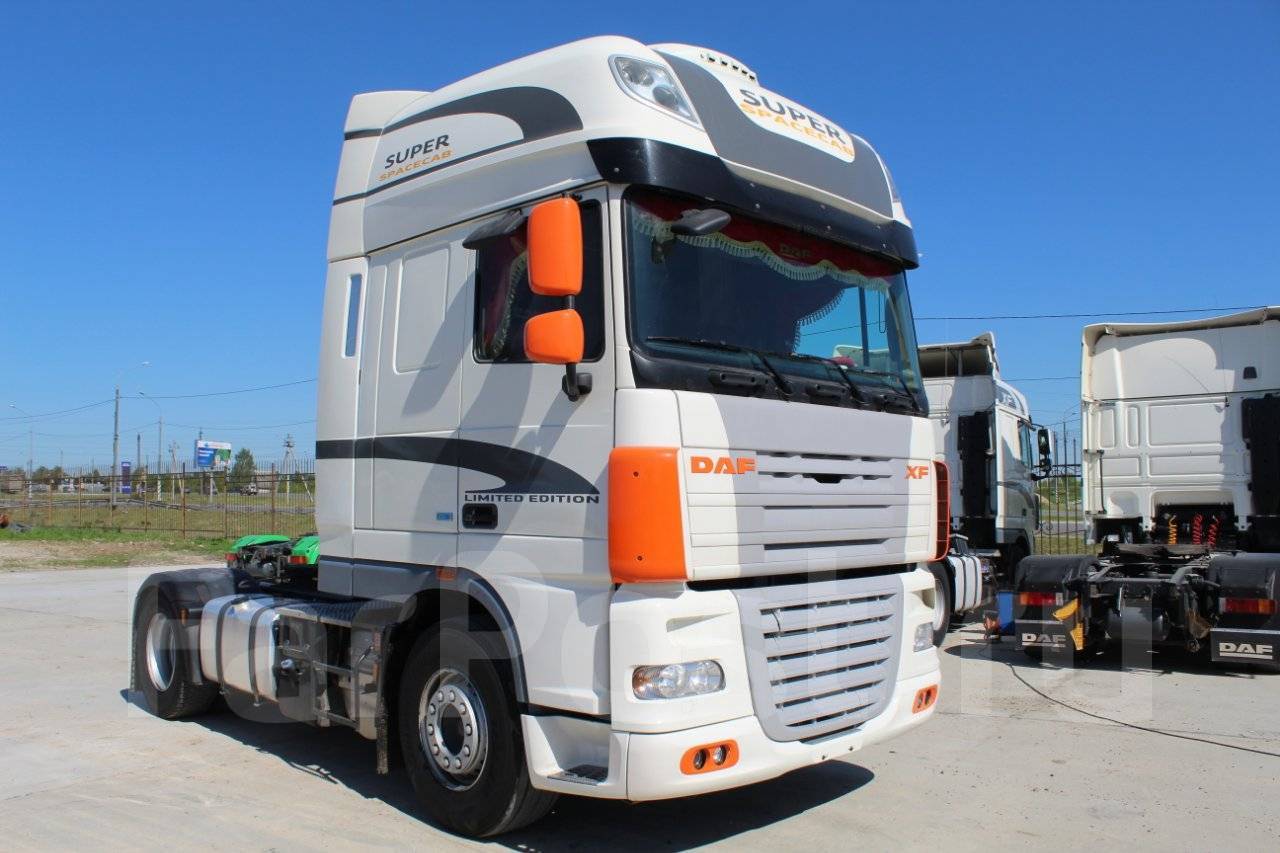 Авито седельные тягачи даф бу. Седельный тягач DAF 105. DAF XF 105 белый. DAF XF 105 2014. Грузовой тягач седельный DAF XF.