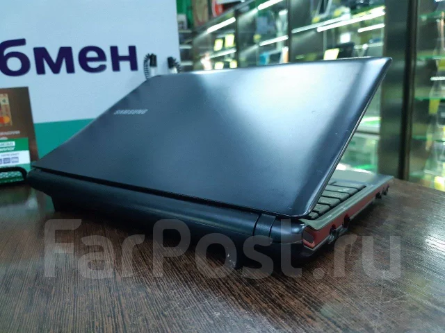 Samsung N145. 10.1", 1,7����, ��� 2048 ��, ���� 160���, WiFi: 1, Bluetooth: 1, ����������� �� 3��. ����