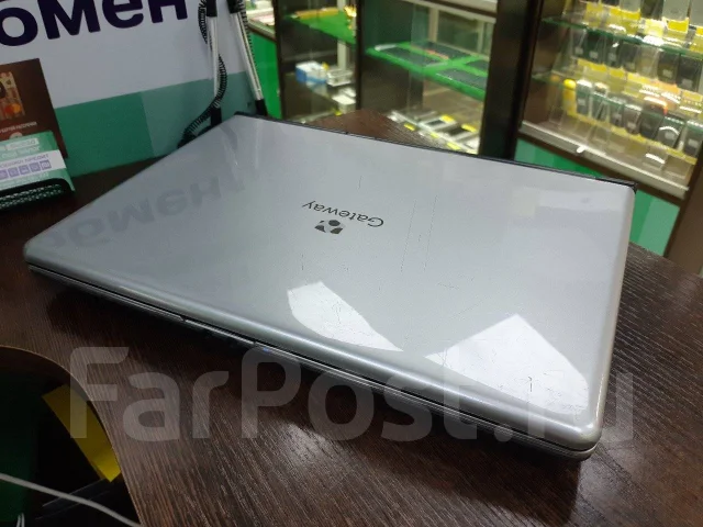 Gateway. 15.4", 2,1����, ��� 4 ��, ���� 320���, WiFi: 1, Bluetooth: 1 ����