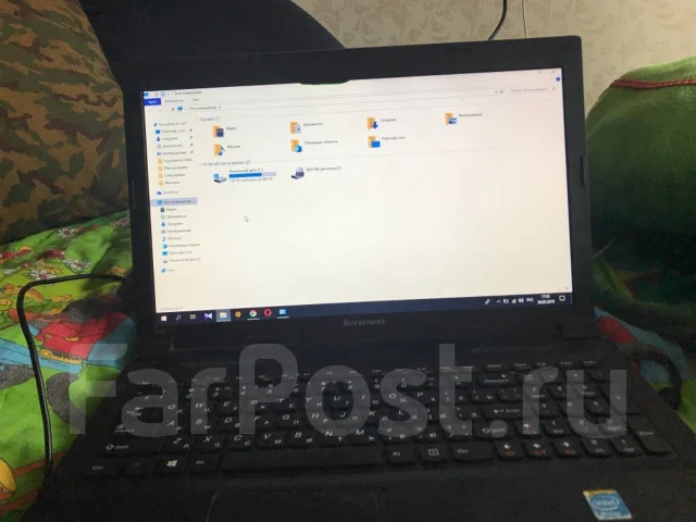 Lenovo B590. 15.6", 1,9����, ��� 4 ��, ���� 512���, WiFi: 1, Bluetooth: 1, ����������� �� 2��. ����