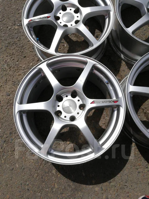 Avangrade. 7.0/8.0x17", 5x114.3, ET35/34 ����