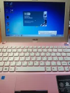 Asus Eee PC 1025C. 10.1", 1,9����, ��� 2048 ��, ���� 320���, WiFi, Bluetooth, ����������� �� 1��. ����
