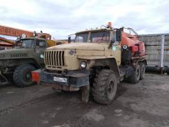 Урал 5557, 2002 в Нижневартовске Урал 5557. Продается топливозаправщик Урал 56751, 14 860 куб. см., 10 000 кг., 6x6