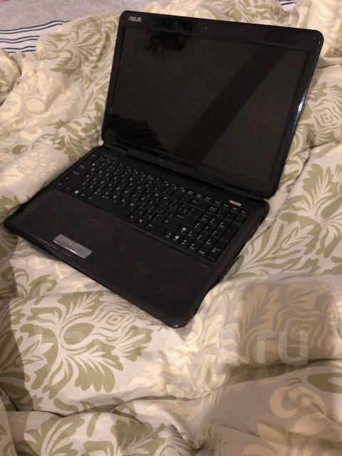Asus K50AB. 15", 2,3����, ���� 300���, WiFi: 1, Bluetooth: 1 ����