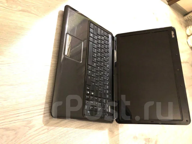 Asus K50AB. 15", 2,3����, ���� 300���, WiFi: 1, Bluetooth: 1 ����