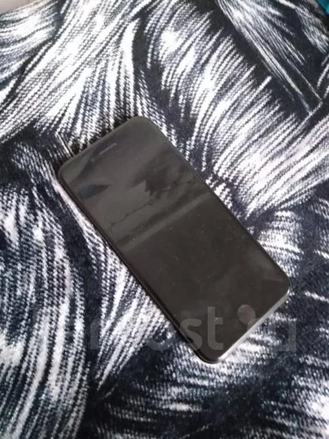 Apple iPhone 8. �/� ����
