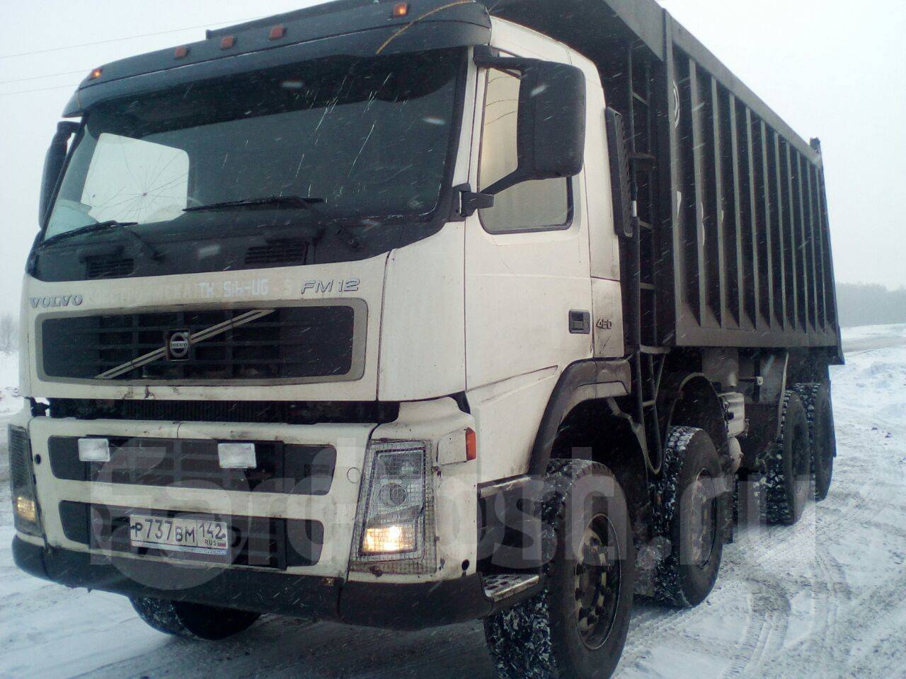 Volvo fm 8x4 самосвал