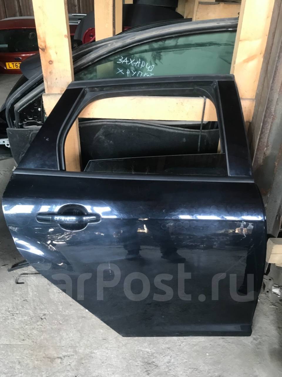 Дверь задняя правая ford focus 3. Задняя дверь фокус 3. Задняя левая дверь на форд фокус 3 седан. Двери форд фокус 3 универсал. Задняя дверь форд фокус 1 универсал.
