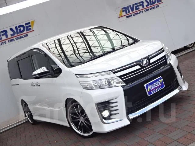 Toyota Voxy. �������, 4wd, 2.0 (152��.�.), ������, 36����. ��. ��� ����� �� ������������ ����