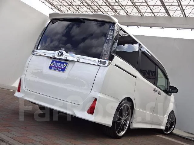 Toyota Voxy. �������, 4wd, 2.0 (152��.�.), ������, 36����. ��. ��� ����� �� ������������ ����