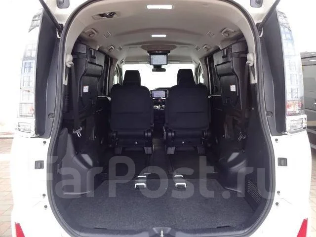 Toyota Voxy. �������, 4wd, 2.0 (152��.�.), ������, 36����. ��. ��� ����� �� ������������ ����