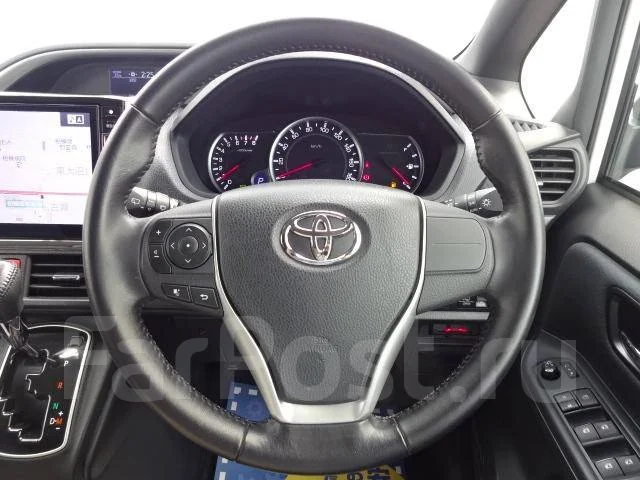 Toyota Voxy. �������, 4wd, 2.0 (152��.�.), ������, 36����. ��. ��� ����� �� ������������ ����