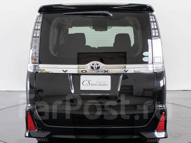 Toyota Voxy. �������, ��������, 2.0 (152��.�.), ������, 68����. ��. ��� ����� �� ������������ ����