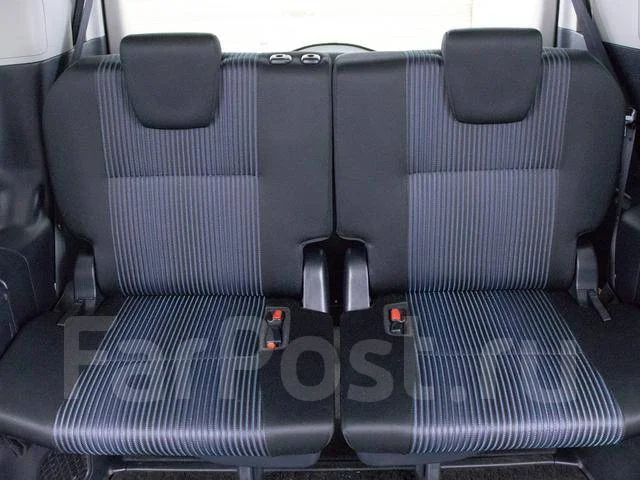 Toyota Voxy. �������, ��������, 2.0 (152��.�.), ������, 68����. ��. ��� ����� �� ������������ ����
