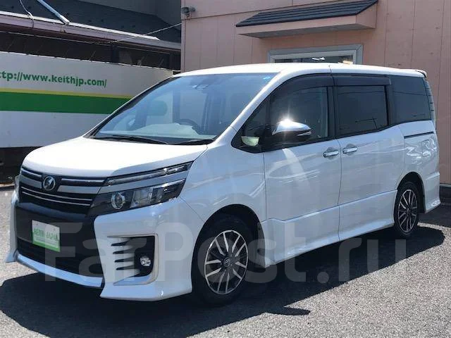 Toyota Voxy. ��������, ��������, 2.0 (99��.�.), ������, 15����. ��. ��� ����� �� ������������ ����