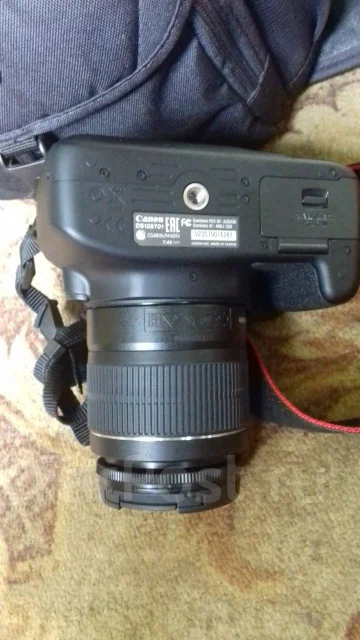 Canon EOS 4000D. ���: 14� � ����� ����