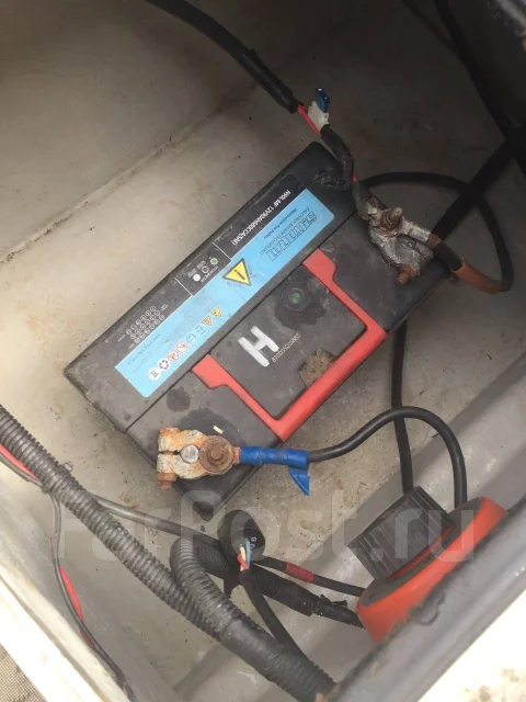 Nissan. 1997 ���, ����� 6,2��., ��������� ���������, 115��.�., ������ ����