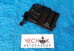Крепление аккумулятора. Hyundai Tucson, JM Kia Sportage, JE, KM Двигатели: D4BB, D4EA, G4GC, G6BA