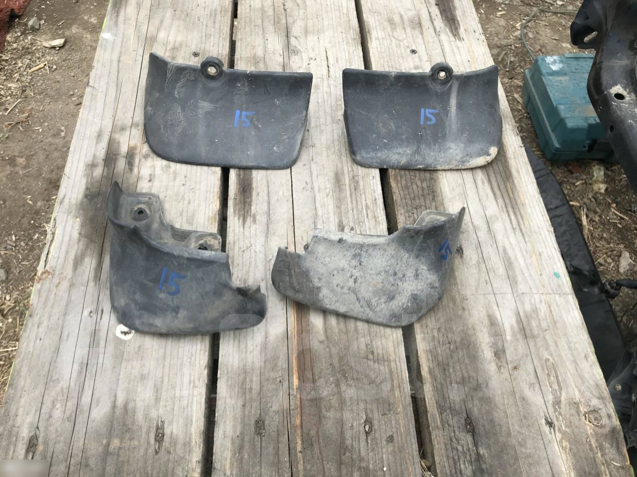 Брызговики ипсум. Брызговики ипсум. Брызговики тойота ипсум s acm. Брызговик ипсум 2007 г. Брызговик на ипсум.