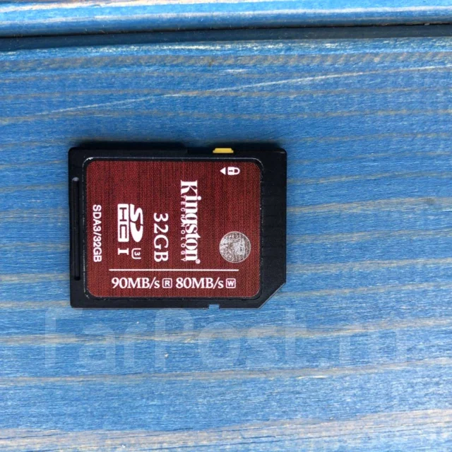 Sony Alpha ILCE-6300 Kit. 20 � ����� ��, ���: 14� � ����� ����