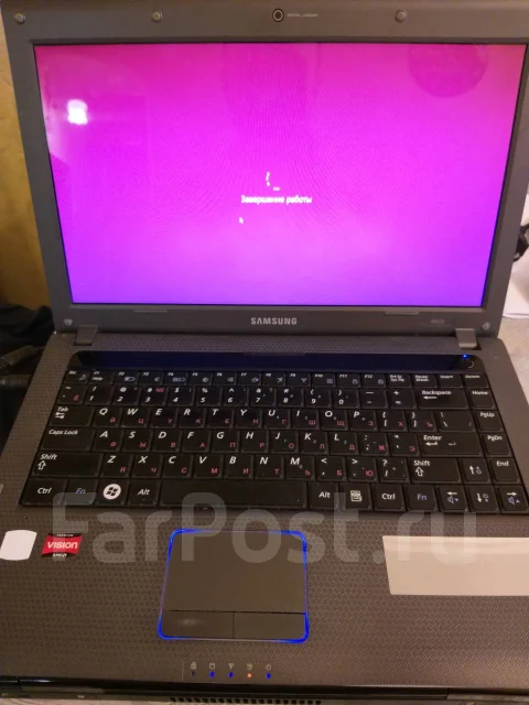 Samsung R425. 14", 2,1����, ��� 4 ��, ���� 250���, WiFi: 1 ����