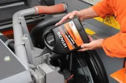 Hitachi. 15W-40, �����������, 200��. ����
