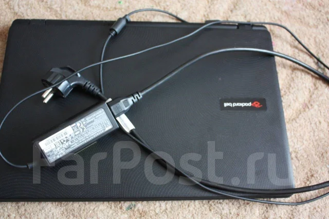 Packard Bell EasyNote. 15.6", 1 600����, ��� 2048 ��, ���� 500���, WiFi: 1, Bluetooth: 1, ����������� �� 5��. ����