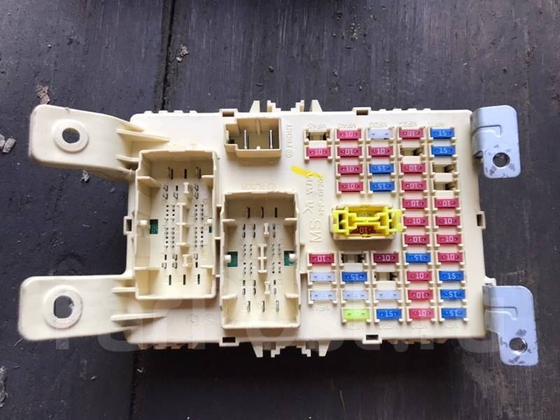 блок предохранителей кия рио 1