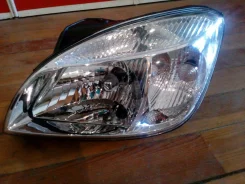 ���� �����, ������ KIA RIO 2. 05-11�. � 921011G020 ����