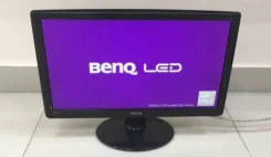 BenQ. 17"