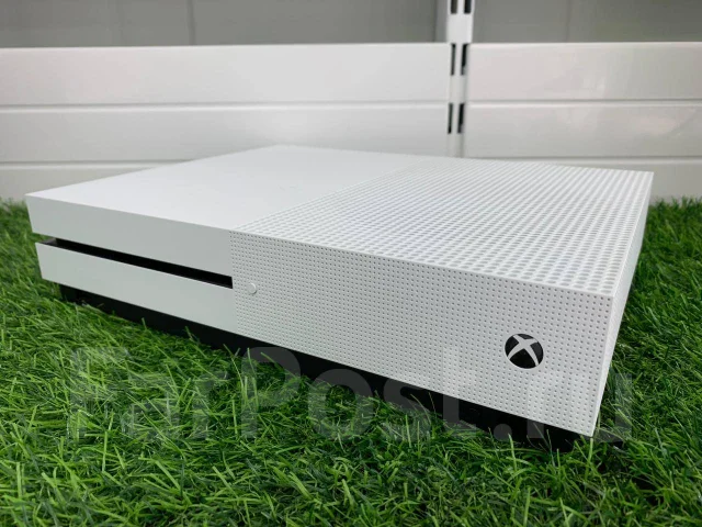 Microsoft Xbox One S ����