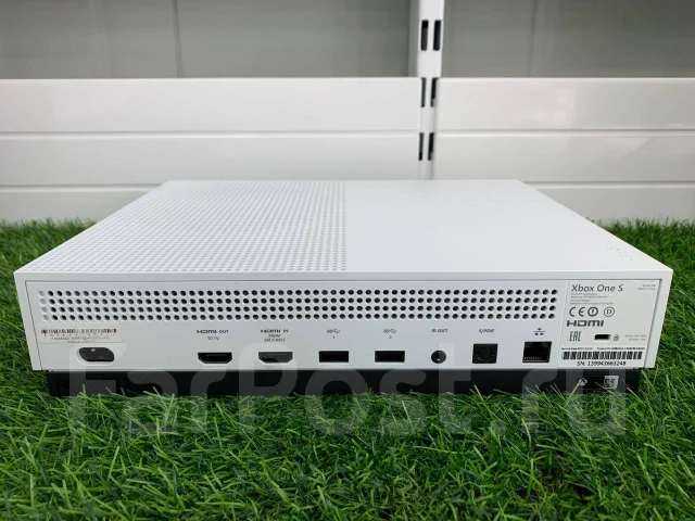 Microsoft Xbox One S ����