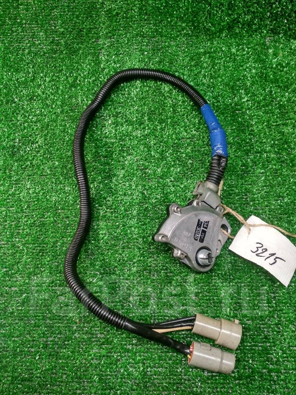 Тойота виста датчик скорости коробка а 140. Датчики акпп тойота. Тойота виста св 40 датчик скорости. Датчик скорости акпп а140е-02а. Датчик вала акпп тойота камри 40.