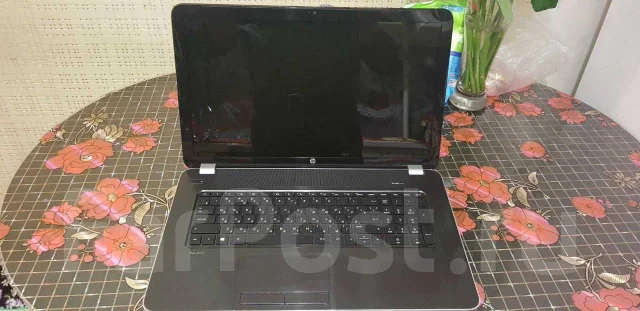 HP Pavilion. 16.4", ��� 8 ��, ���� 500���, ����������� �� 6��. ����