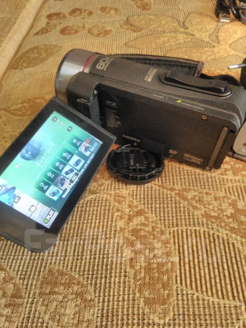 JVC Everio GZ-E100 ����