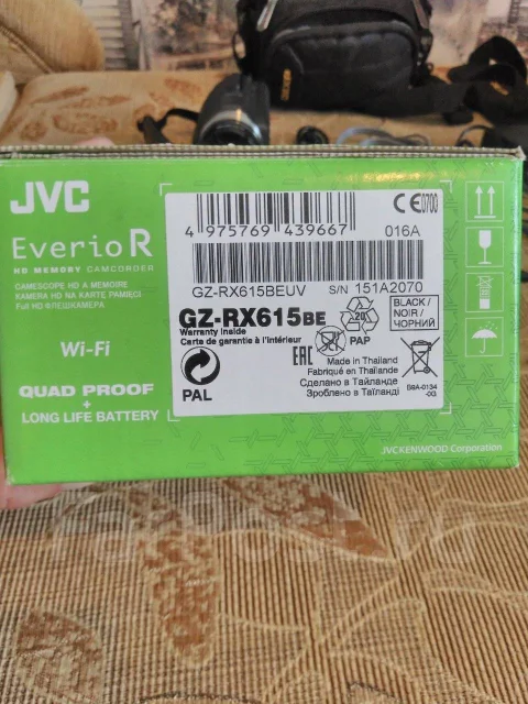 JVC Everio GZ-E100 ����