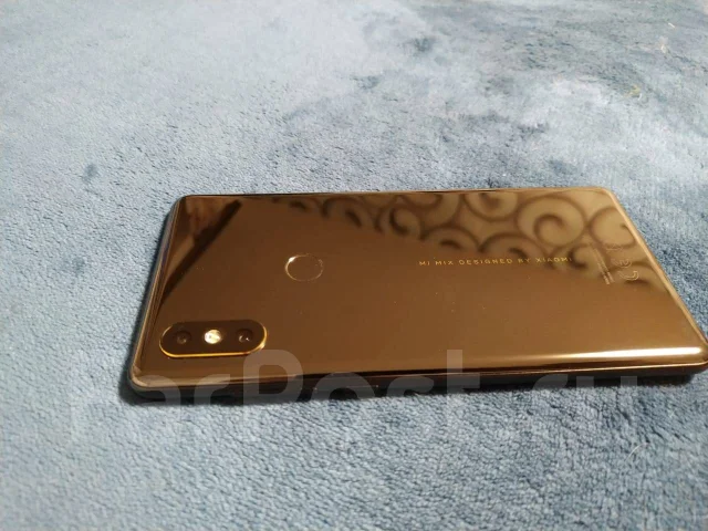 Xiaomi Mi Mix 2S. �/�, ������, 4G LTE, NFC ����