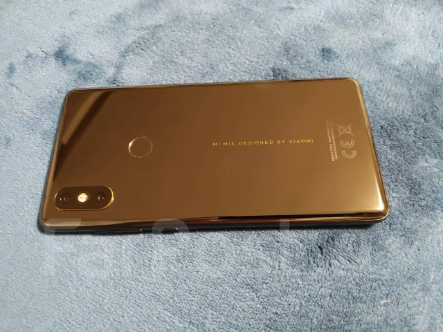 Xiaomi Mi Mix 2S. �/�, ������, 4G LTE, NFC ����