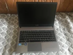 Asus U47VC. WiFi: 1, Bluetooth: 1 ����