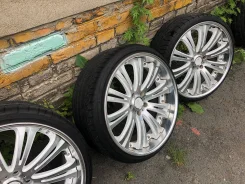 Trafficstar SFR. 10.0/11.0x20", 5x114.3, ET30/22, �� 76���. ����
