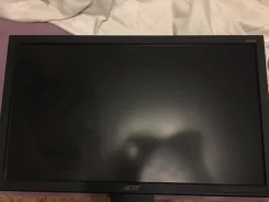Acer. 19.5" ����