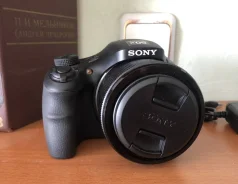 Sony Cyber-shot DSC-HX300 ����